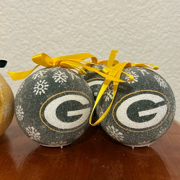 Green Bay Packers Christmas Ornaments Printed Graphics LED Light Up Set Of 6 - Picture 2 of 6